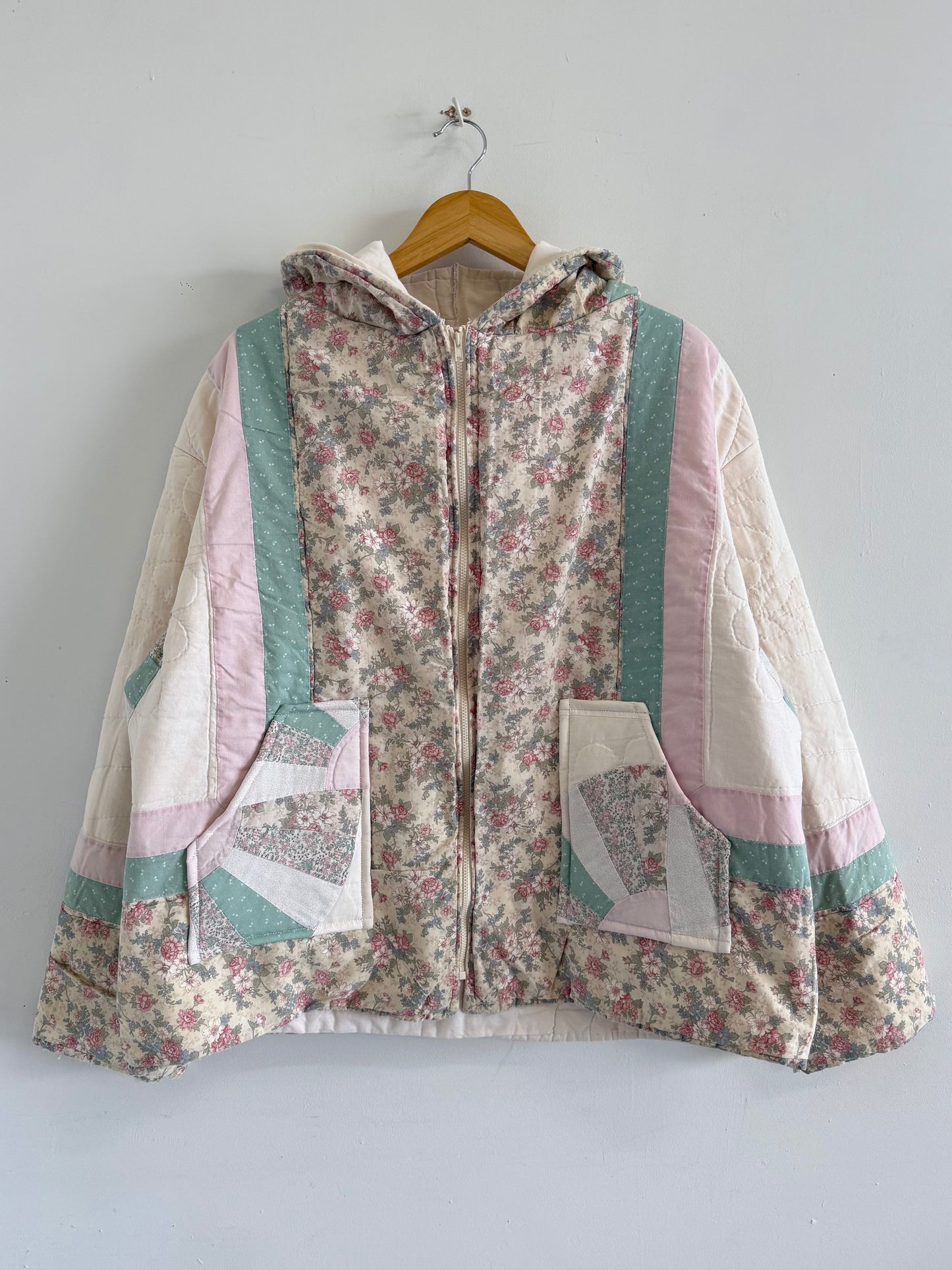 Quilt Hooded Jacket - XL