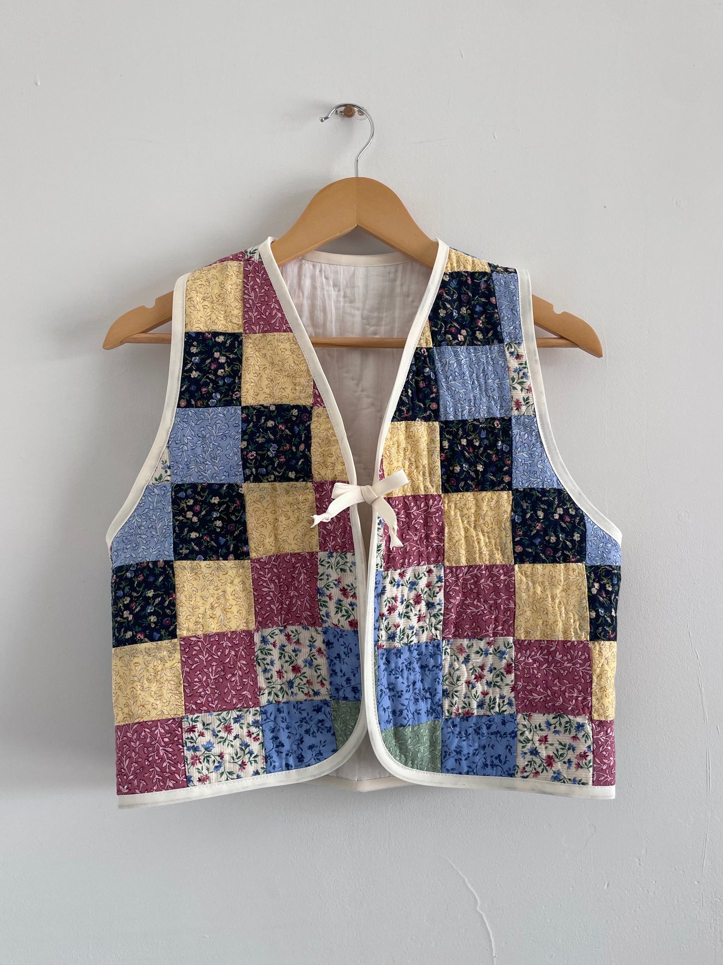 Quilt Tie Vest - S