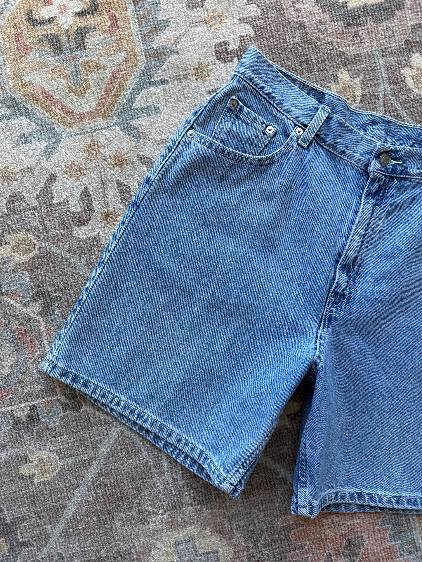 Levi’s Denim Shorts - 32” x 7”