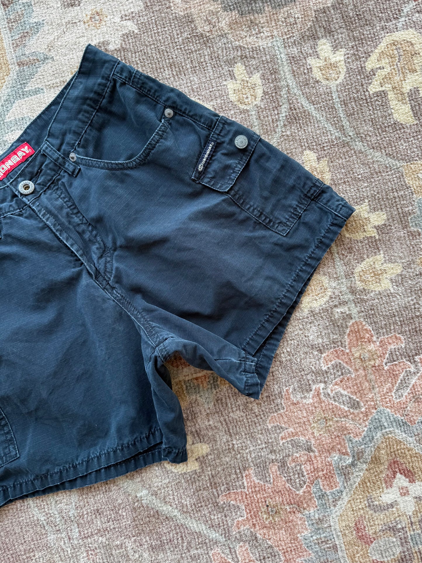 Cargo Shorts - 26” x 4”