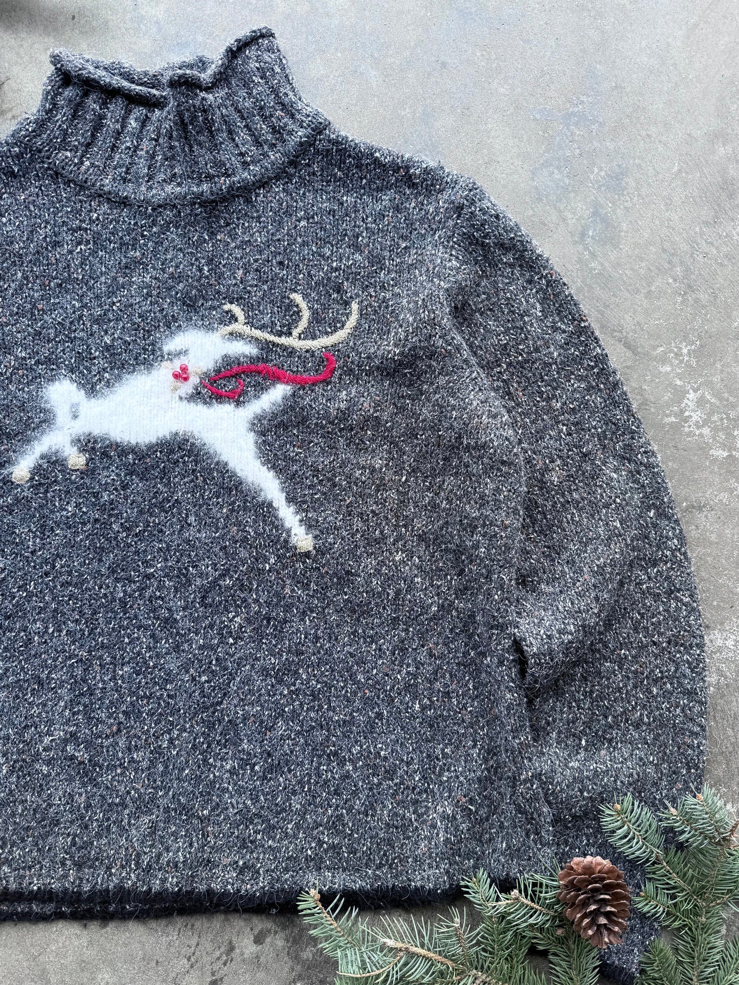 Reindeer Turtleneck - M