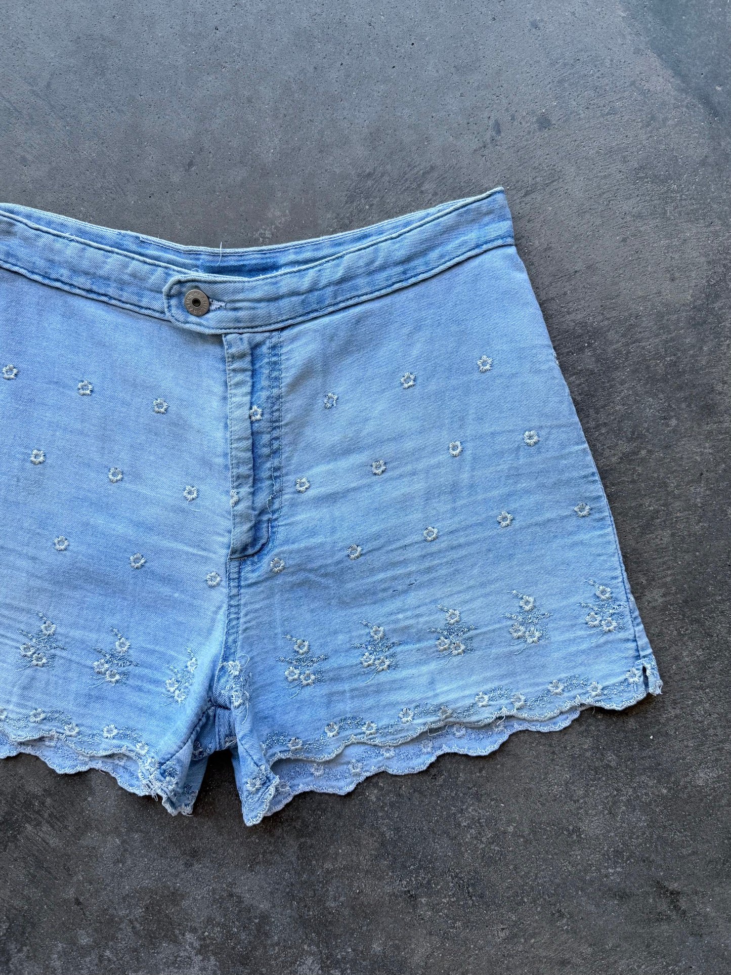 Flower Denim Shorts - 30x3