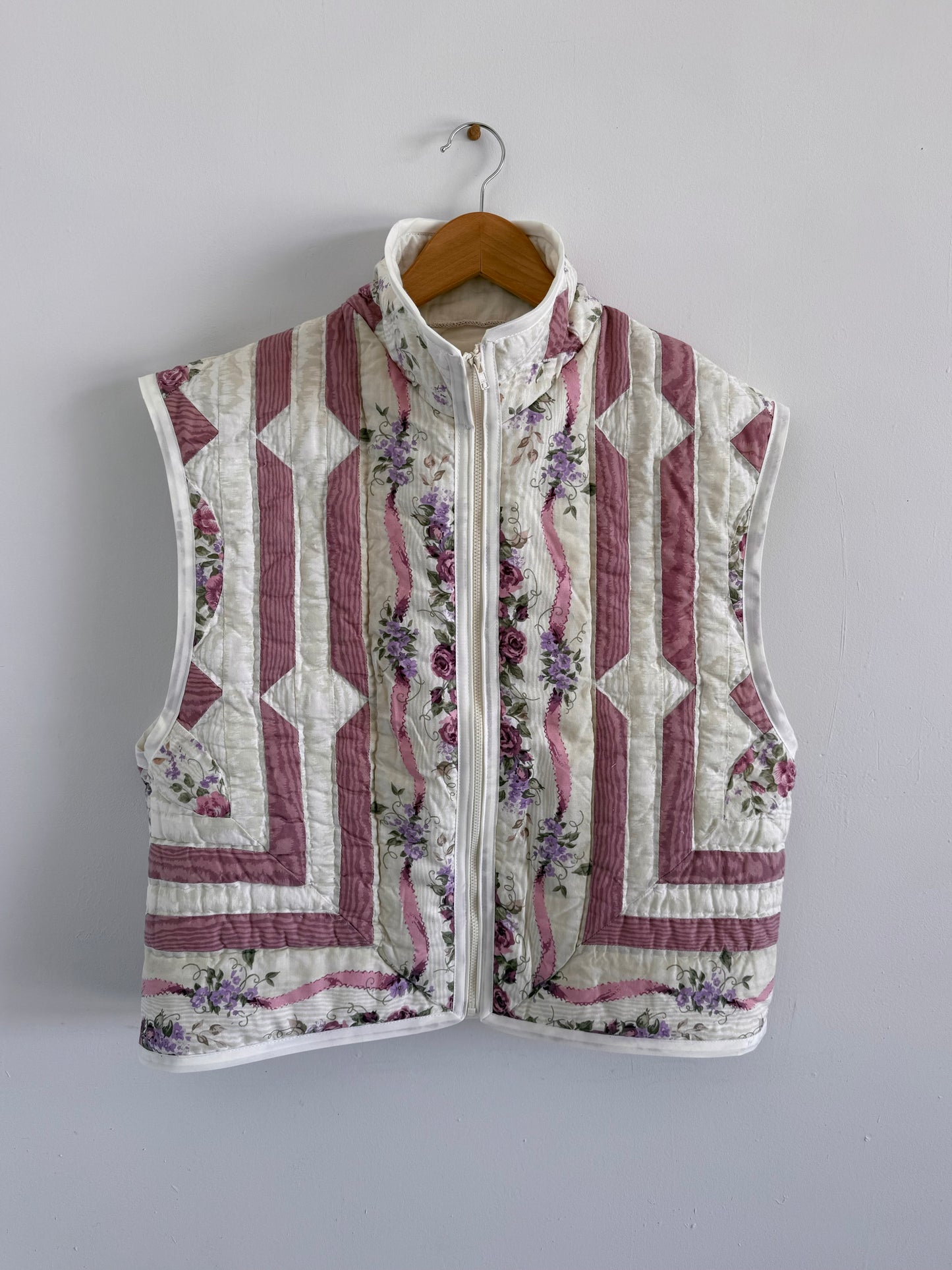 Quilt Zip Up Vest - M