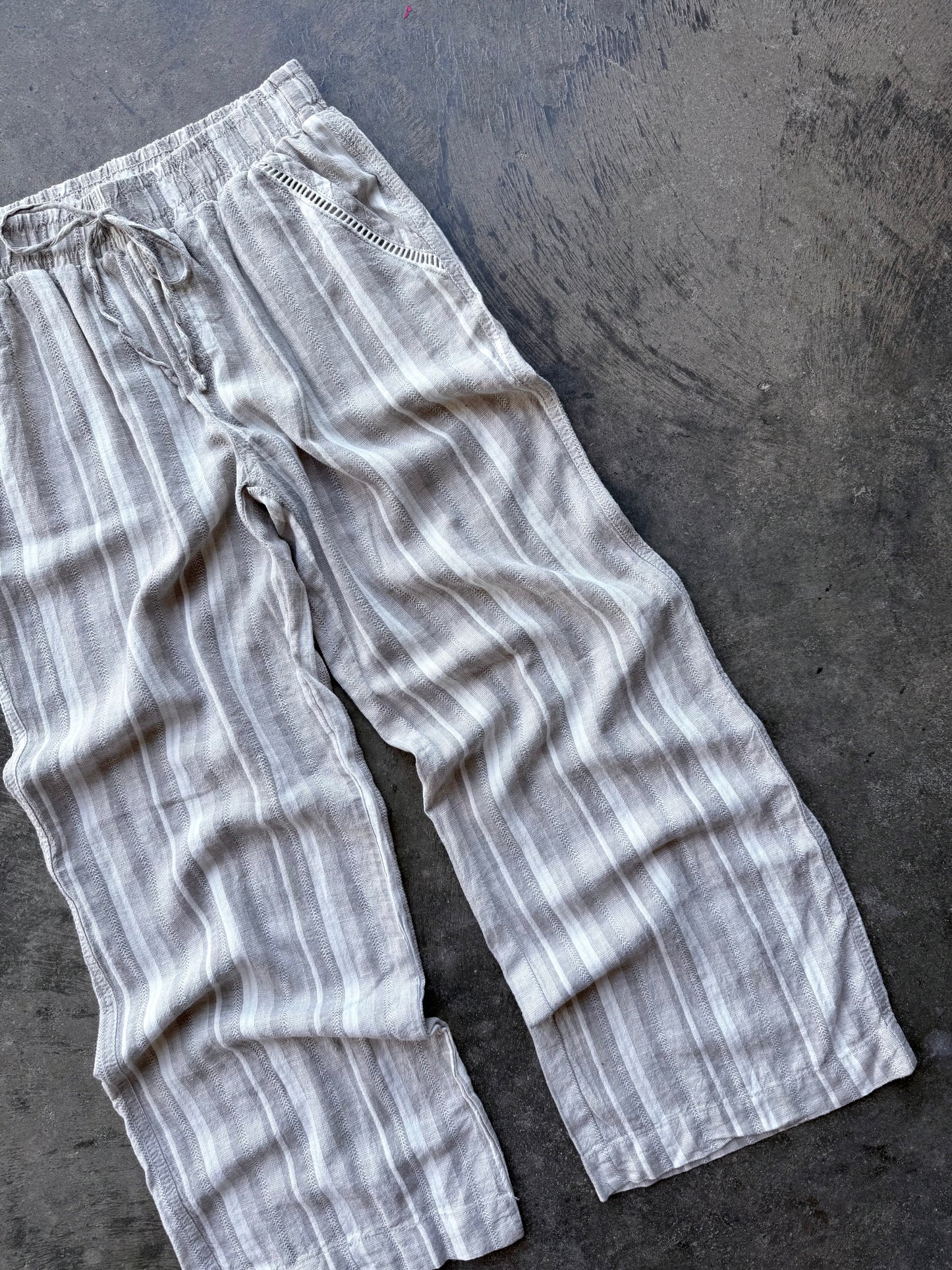 Striped Flowy Pants - M