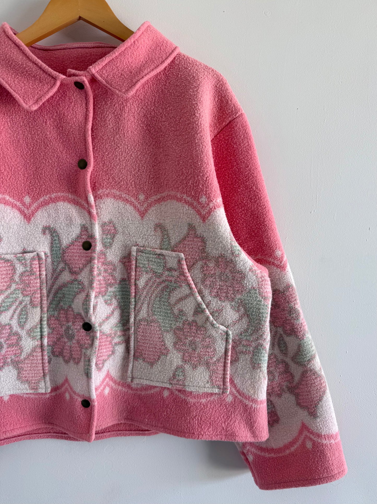 Blanket Button Snap Jacket - M