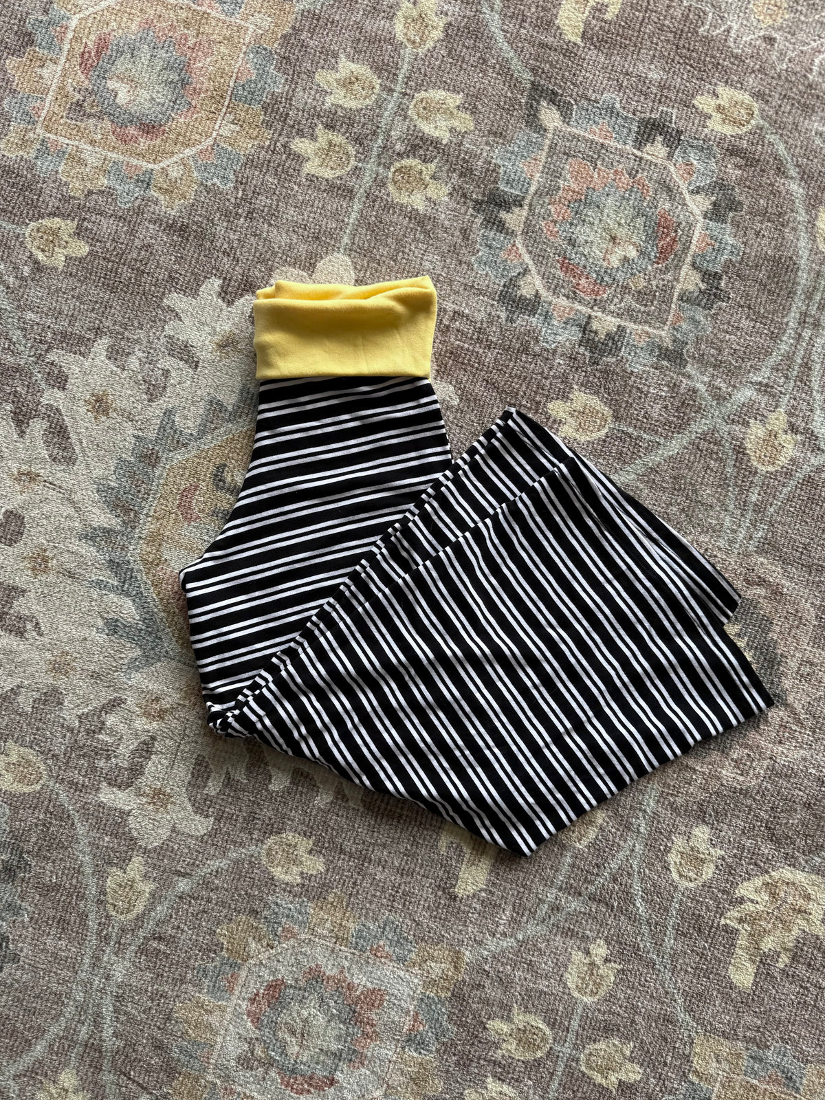 Blair Fold Over Capris - XS