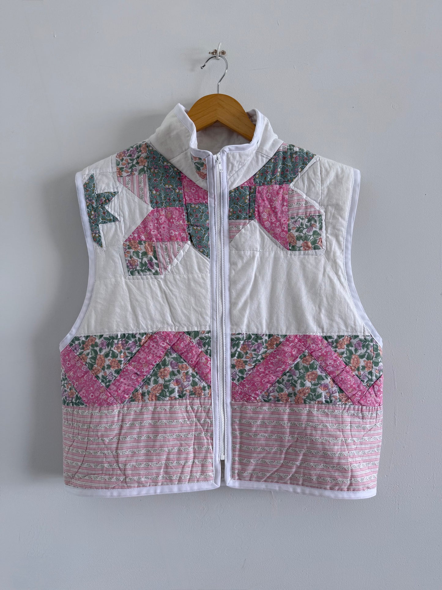 Quilt Zip Up Vest - M