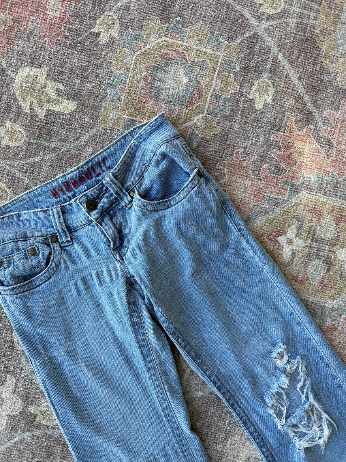 Distressed Jeans - 28x31