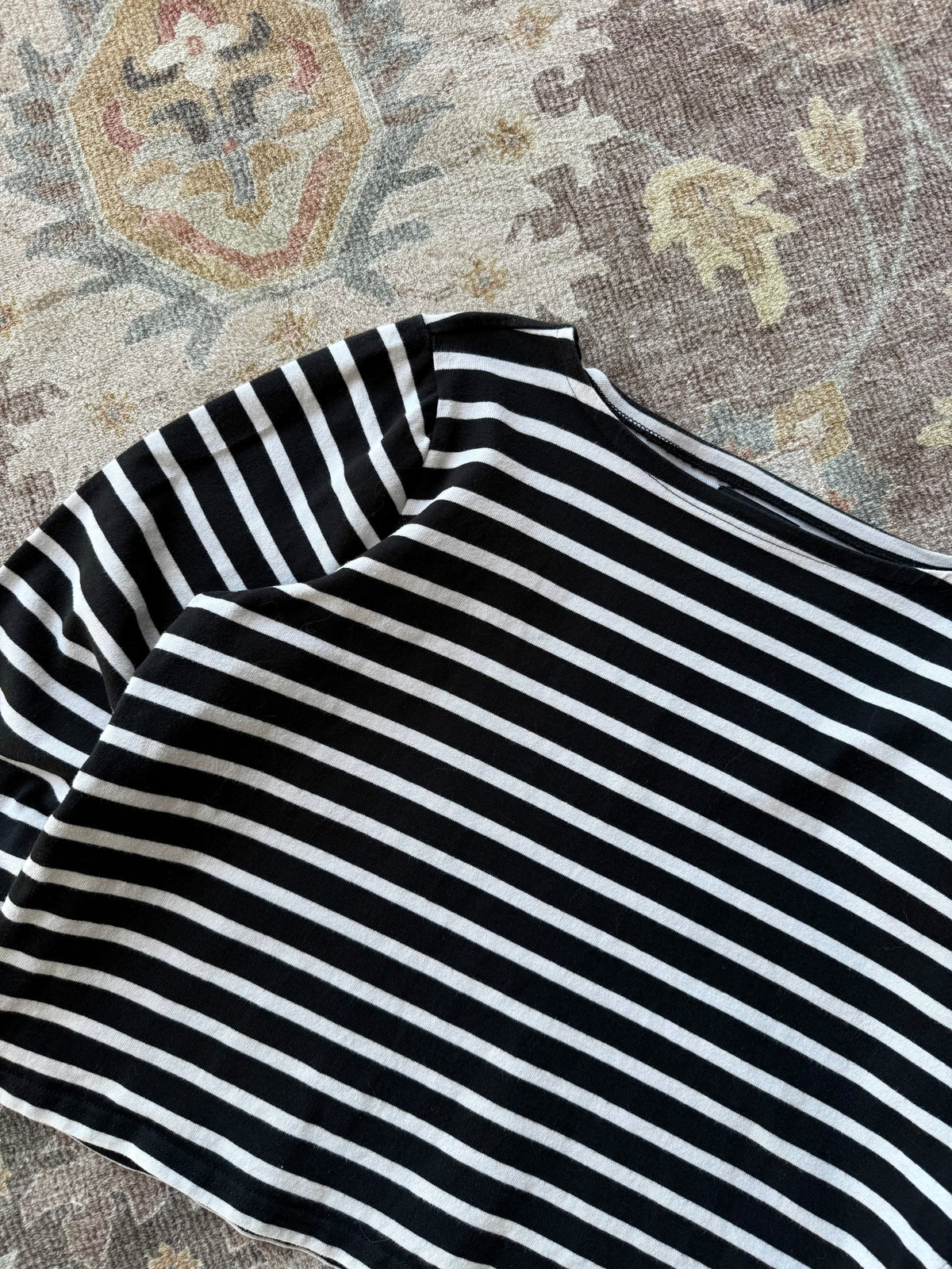 Striped 3/4 Sleeve Top - L