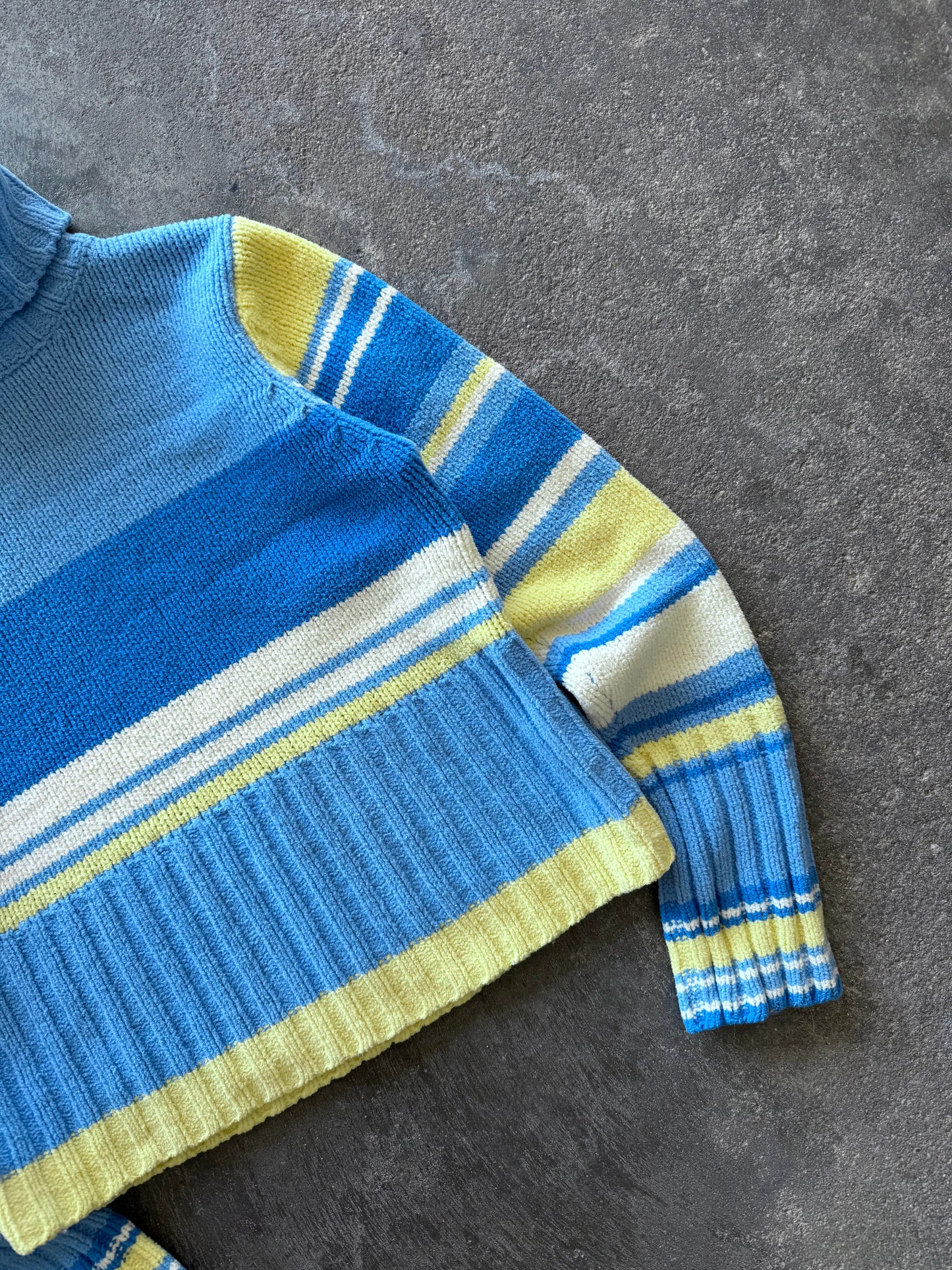 Striped Turtleneck Sweater - M