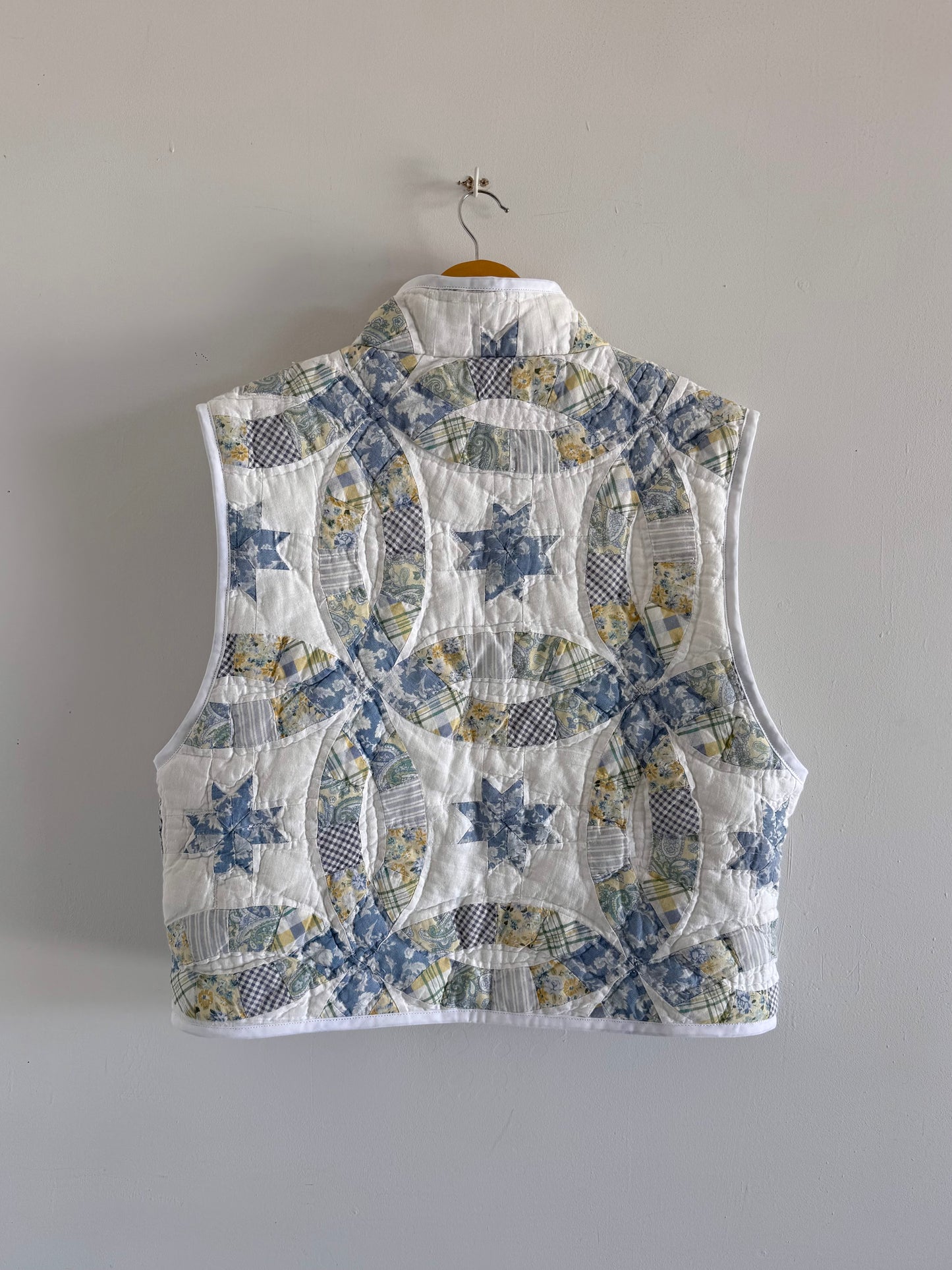 Quilt Zip Up Vest - L