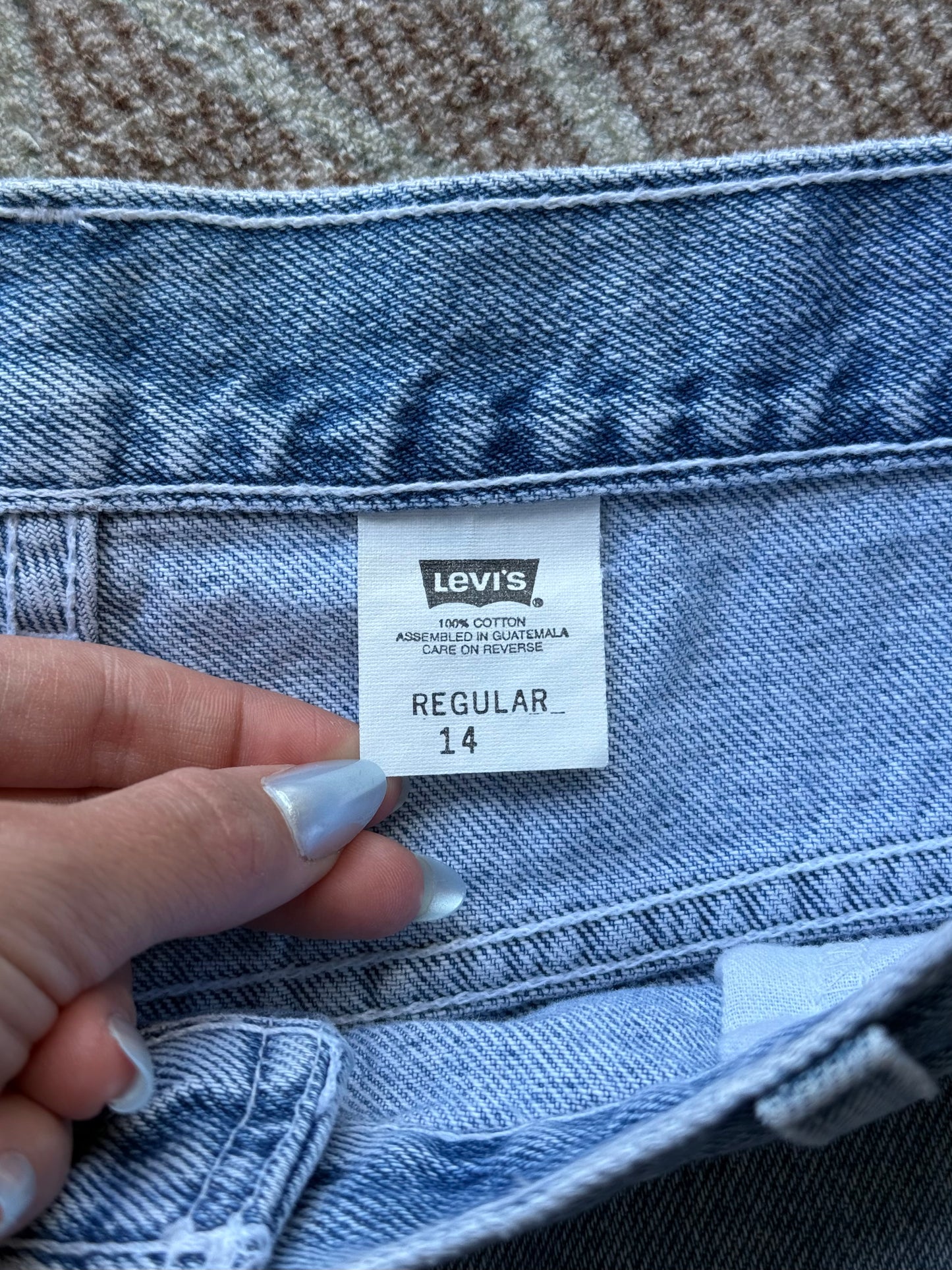 Levi’s Denim Shorts - 32” x 7”