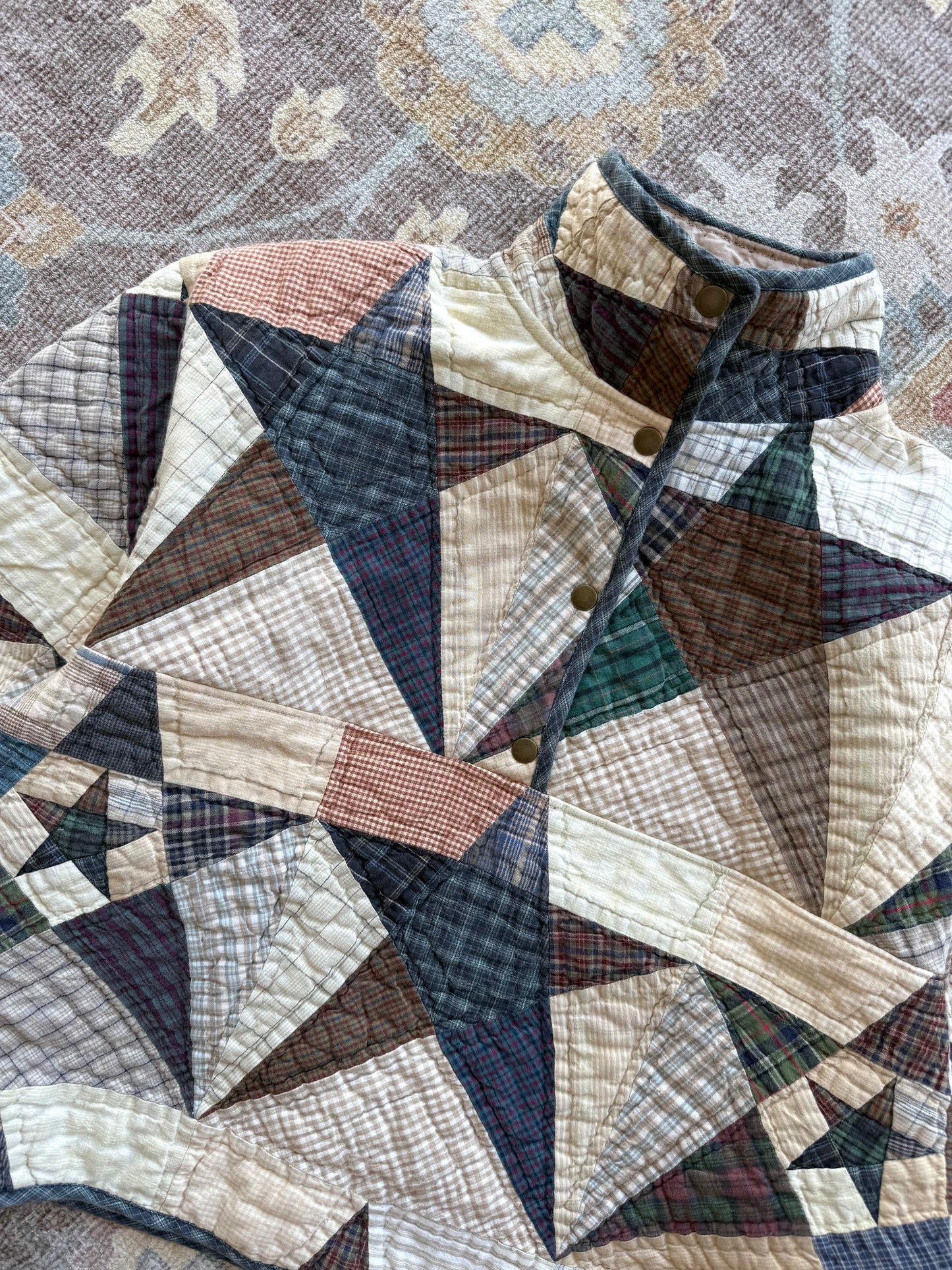 Quilt Snap Button Pullover - L