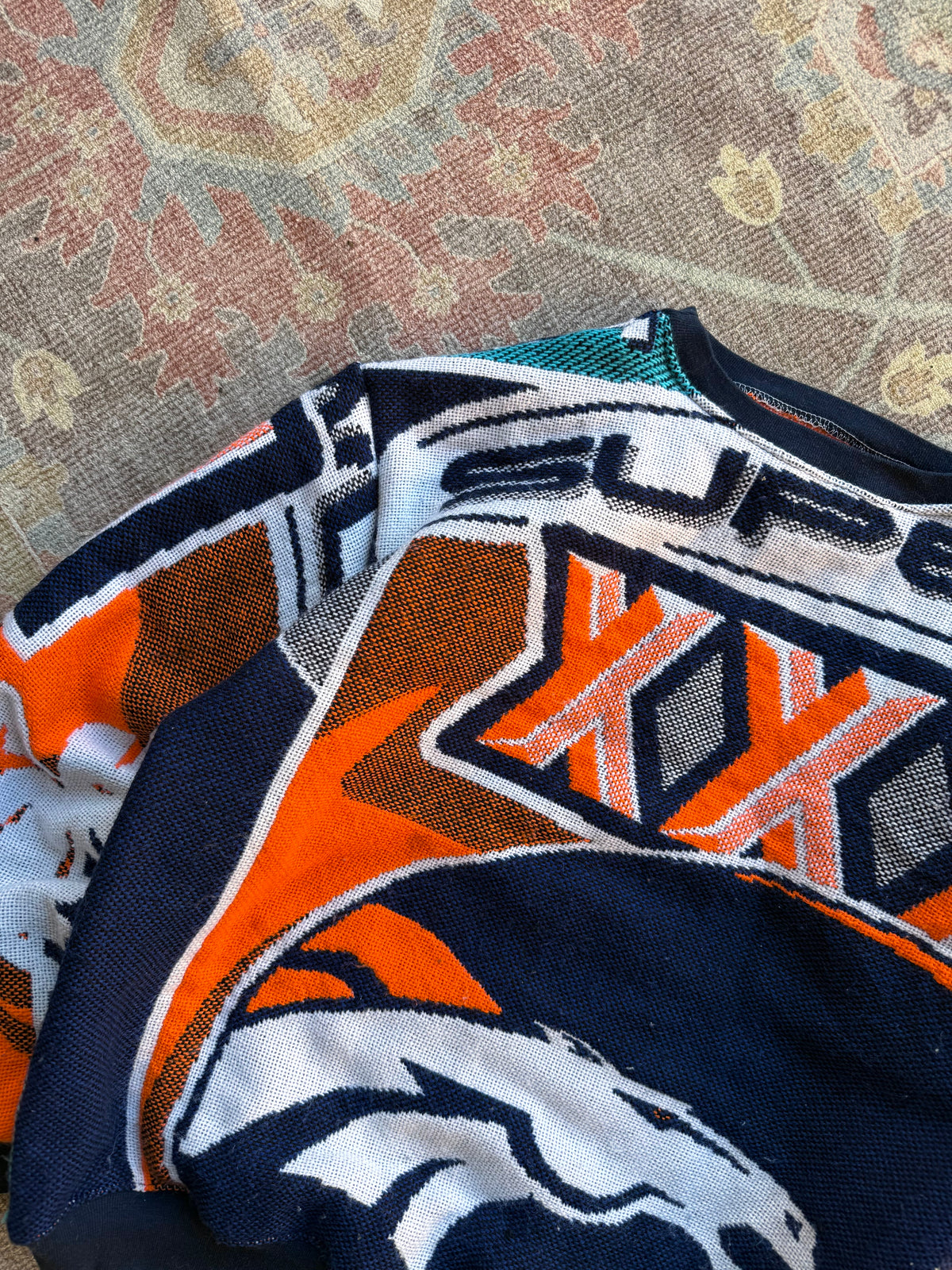 Broncos Blanket Crew - S/M