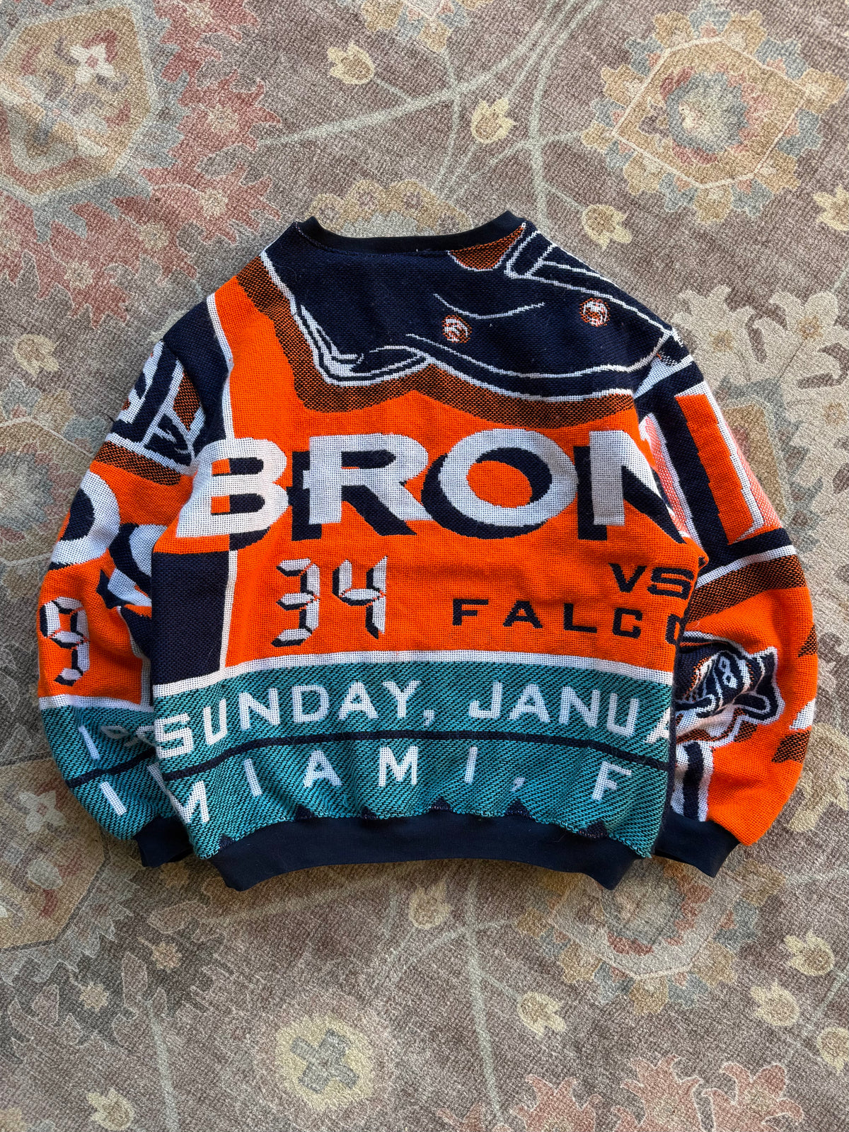 Broncos Blanket Crew - S/M